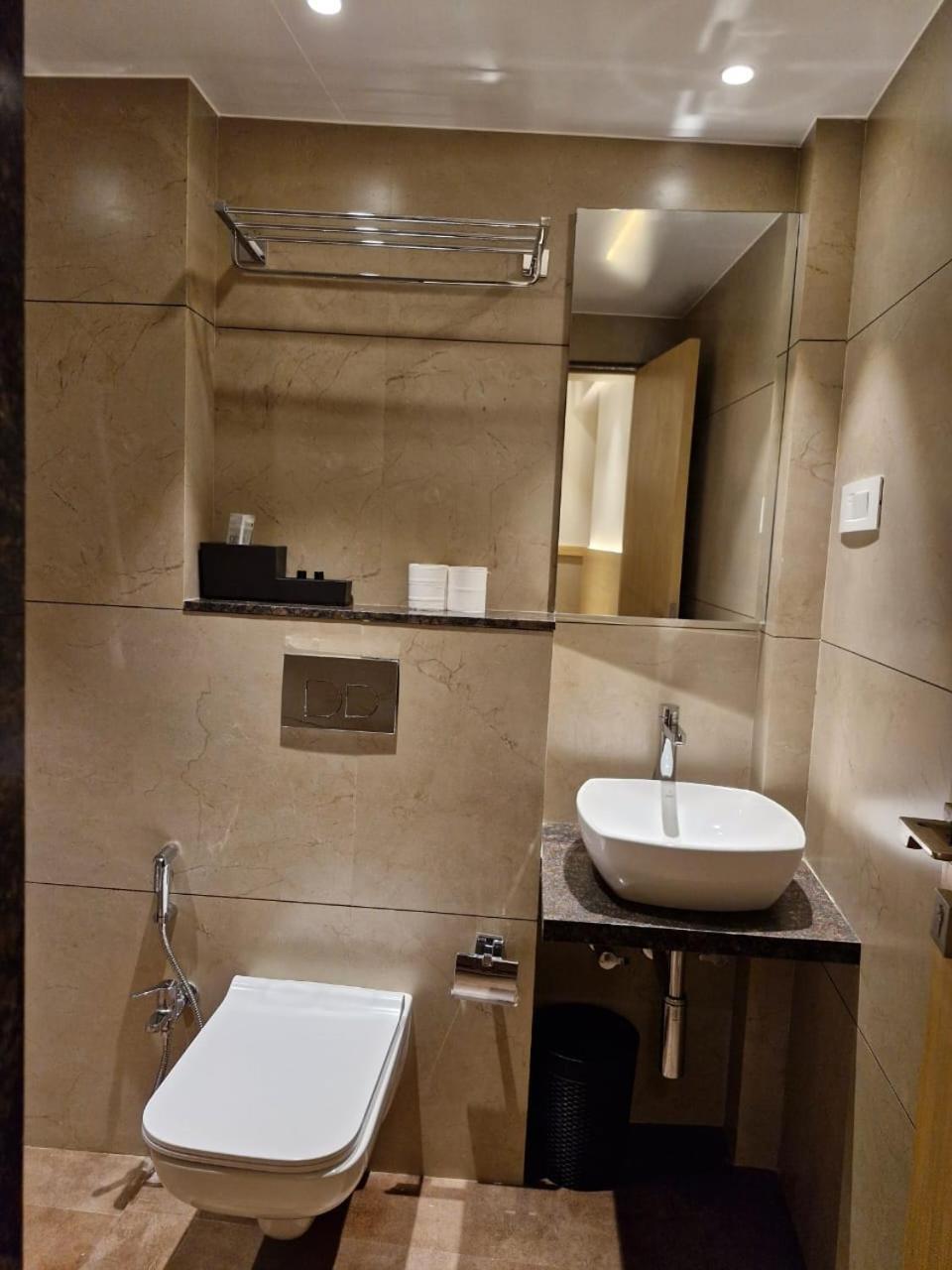 Avenue 10 Boutique Hotel Pune Exterior foto